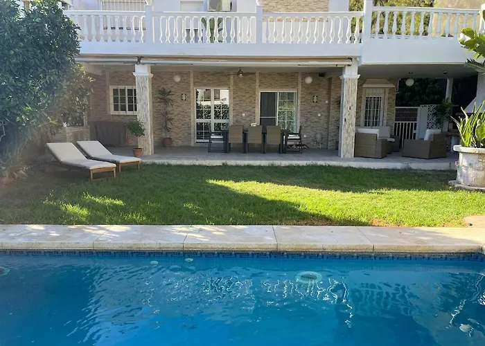 Family Home With Private Swimming Pool & Garden