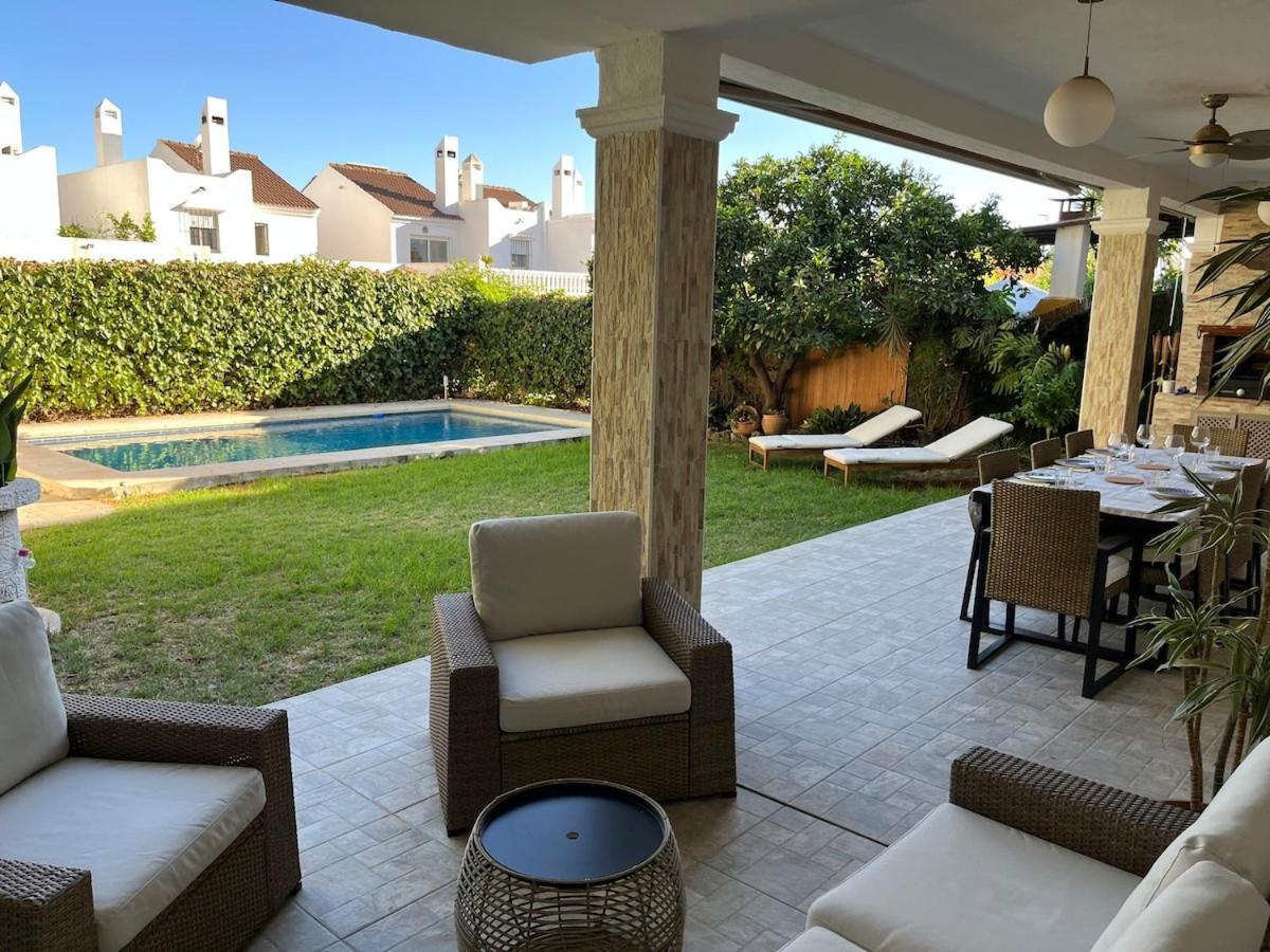 Family With Private Swimming Pool & Garden * Marbella